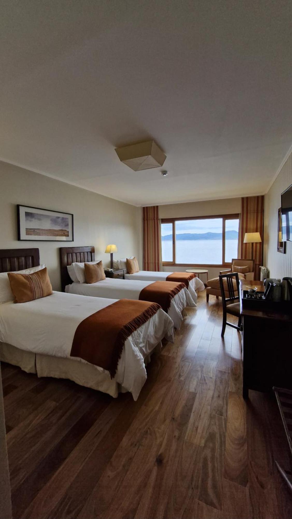 Los Cauquenes Resort + Spa + Experiences Ushuaia Esterno foto
