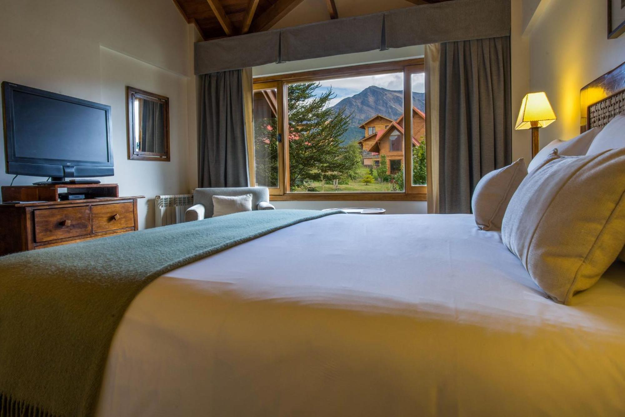 Los Cauquenes Resort + Spa + Experiences Ushuaia Esterno foto